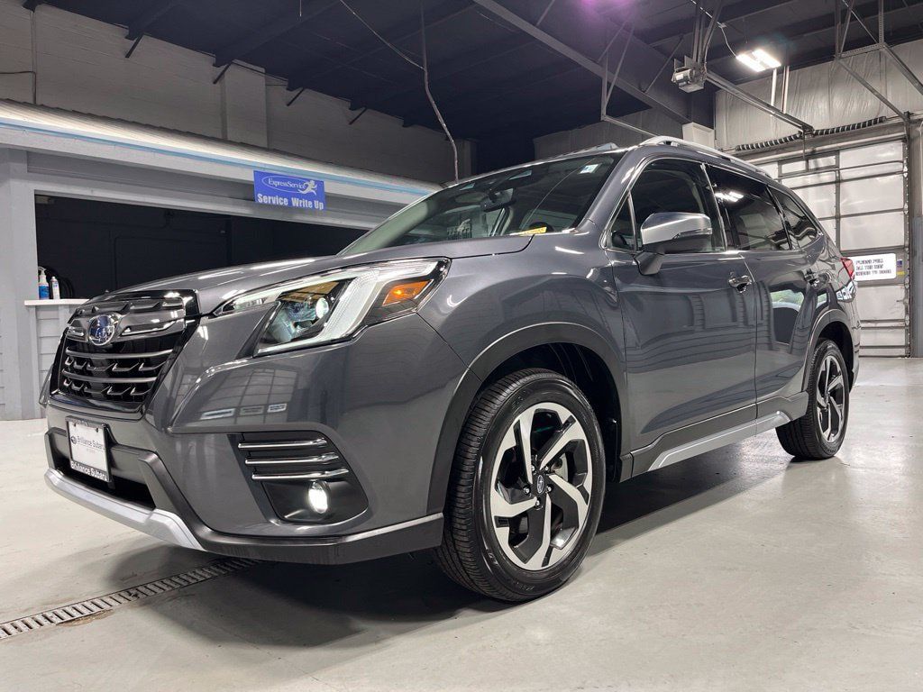 Certified 2024 Subaru Forester Touring w/ POP Package 3 AWD/4WD image 4