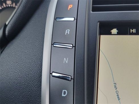 Used 2017 Lincoln MKC Reserve w/ Lincoln MKC Climate Package image 30