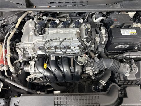 Used 2020 Toyota Corolla LE FWD image 39