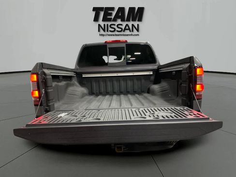 Used 2022 Nissan Frontier PRO-4X image 6