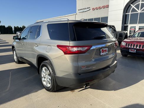 Used 2018 Chevrolet Traverse LT AWD/4WD image 39