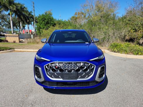 New 2025 Audi SQ5 Prestige image 2