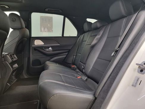 Used 2022 Mercedes-Benz GLE 350 4MATIC w/ Premium Package image 16