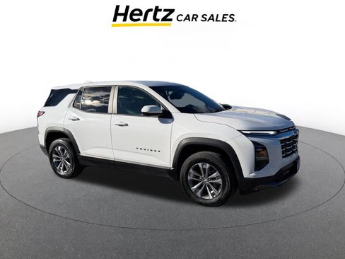 Used 2025 Chevrolet Equinox LT image 1