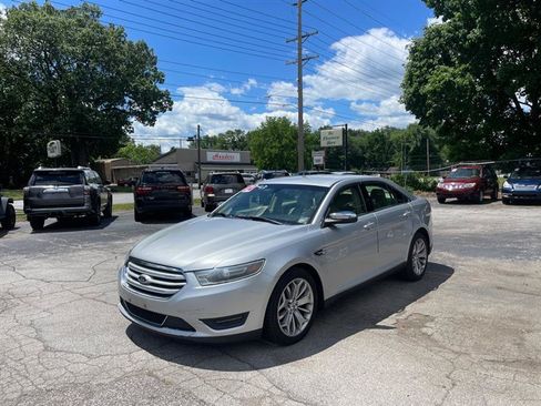 Used 2014 Ford Taurus Limited FWD image 1