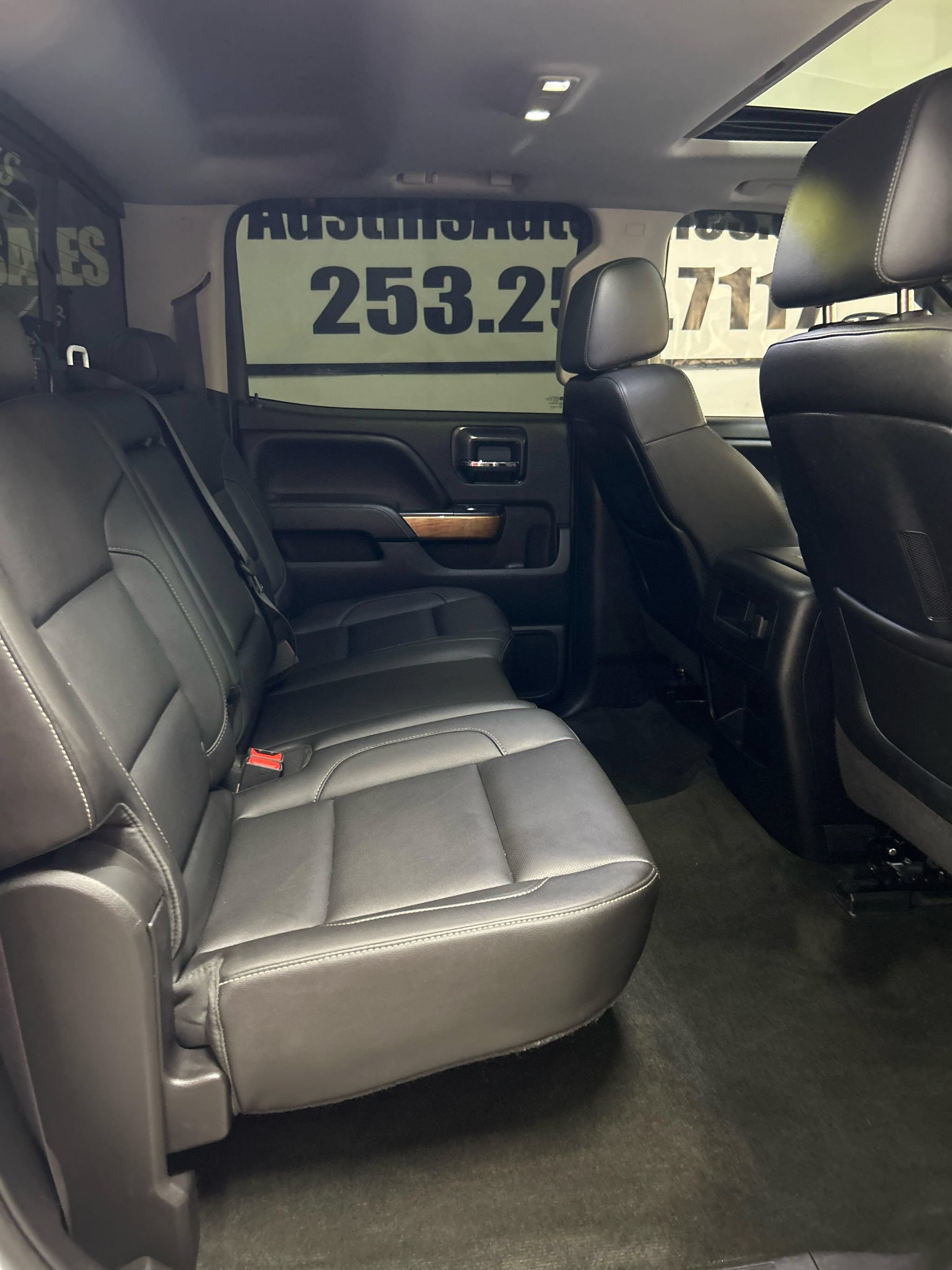 Used 2015 Chevrolet Silverado 2500 LTZ AWD/4WD image 13