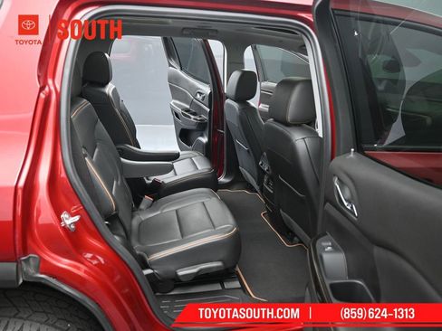 Used 2022 GMC Acadia AT4 w/ Technology Package image 33