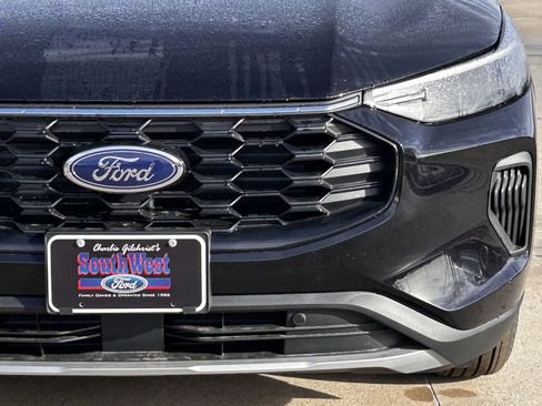 New 2026 Ford Escape ST-Line image 8