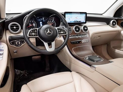 Used 2022 Mercedes-Benz GLC 300 4MATIC image 7