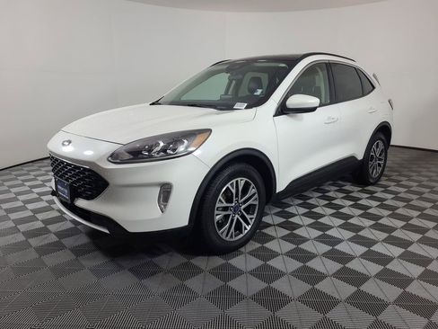 Used 2020 Ford Escape SEL image 7