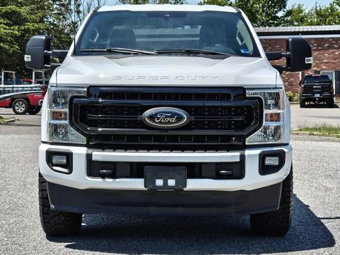 Used 2022 Ford F350 XLT w/ Black Appearance Package AWD/4WD image 4