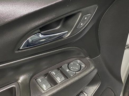 Used 2019 Chevrolet Equinox Premier image 29