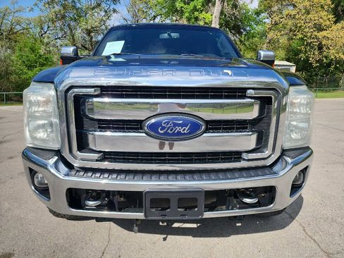 Used 2015 Ford F350 Lariat w/ Chrome Package image 2