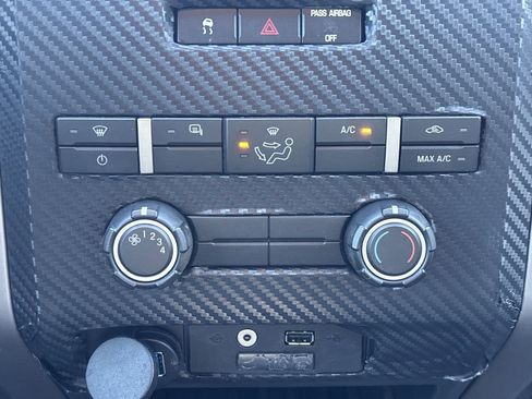 Used 2010 Ford F150 XLT image 17