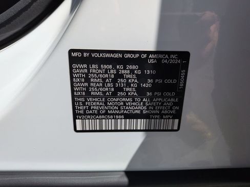 Used 2024 Volkswagen Atlas Peak Edition SE image 29