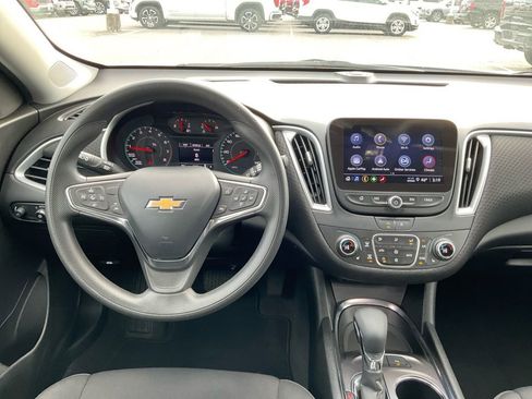 Used 2024 Chevrolet Malibu LT image 16