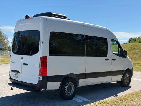 Used 2020 Freightliner Sprinter 2500 image 5