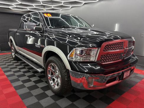 Used 2016 RAM 1500 Laramie w/ Convenience Group AWD/4WD image 3