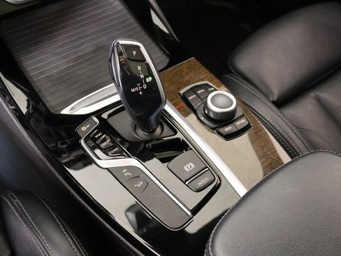 Used 2019 BMW X3 xDrive30i w/ Driving Assistance Package image 9
