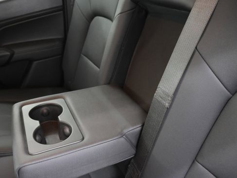 Used 2024 GMC Canyon Elevation w/ Elevation Premium Package AWD/4WD image 39