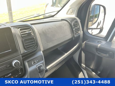Used 2024 RAM ProMaster 2500 w/ Convenience Group FWD image 24