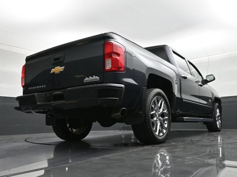 Used 2018 Chevrolet Silverado 1500 High Country AWD/4WD image 27