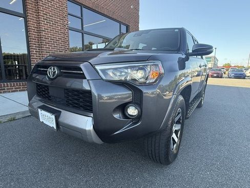 Used 2022 Toyota 4Runner TRD Off-Road Premium AWD/4WD image 10