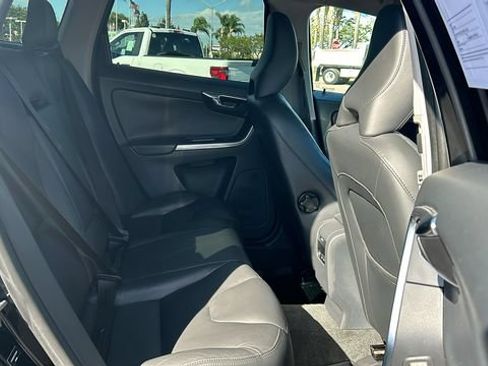 Used 2015 Volvo XC60 T5 Platinum w/ Protection Package FWD image 13