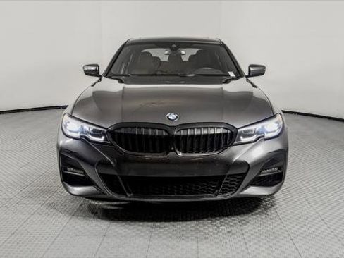 Used 2021 BMW 330i Sedan w/ M Sport Package RWD image 12