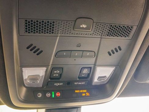 Certified 2025 Cadillac XT6 Premium Luxury w/ Platinum Package image 39