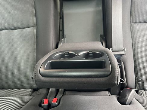 Used 2020 Nissan Pathfinder SV image 24