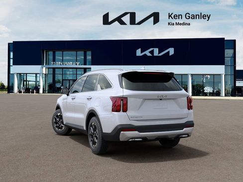 New 2026 Kia Sorento S w/ S Panoramic Sunroof Package FWD image 4