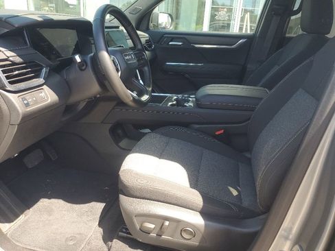 Used 2025 GMC Acadia Elevation FWD image 12