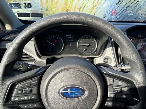 Used 2025 Subaru Crosstrek 2.5i Premium AWD/4WD image 19