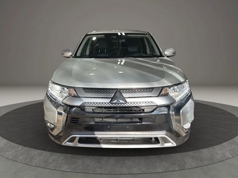Used 2020 Mitsubishi Outlander SEL image 2