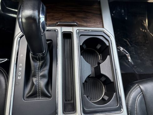 Used 2020 Ford F150 Lariat image 24