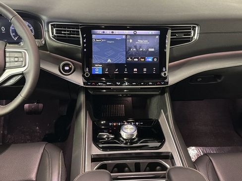 New 2026 Jeep Grand Wagoneer Limited AWD/4WD image 24