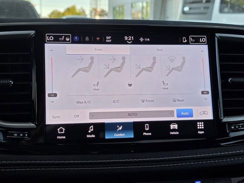 New 2026 Chrysler Pacifica Select FWD image 23