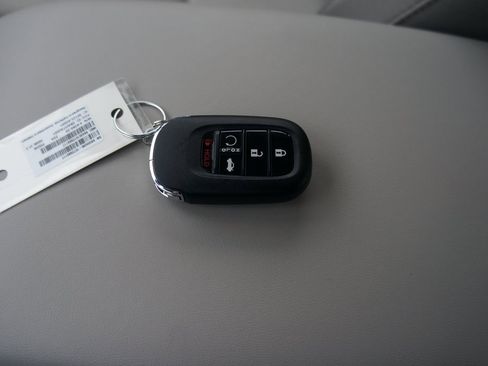 New 2025 Honda Accord SE image 28