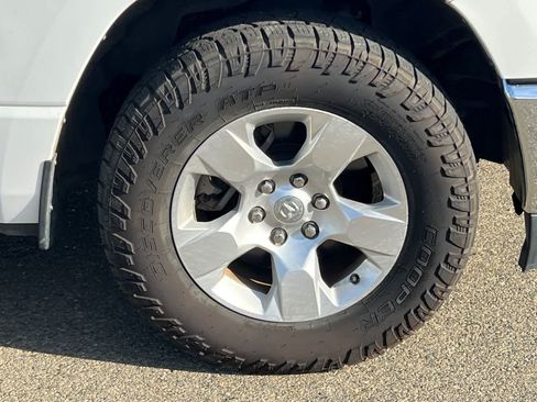 Used 2019 RAM 1500 Big Horn RWD image 18