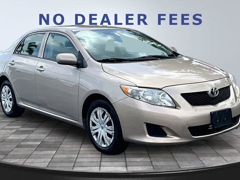 Used 2010 Toyota Corolla LE FWD image 3