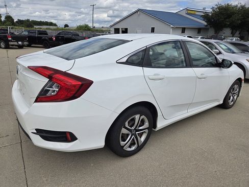 Used 2018 Honda Civic LX image 3