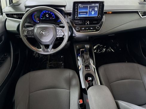 Used 2022 Toyota Corolla LE FWD image 27