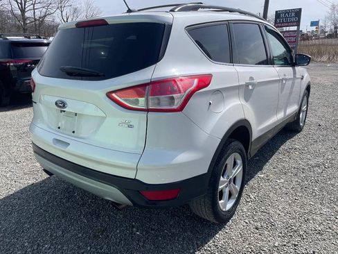 Used 2016 Ford Escape SE w/ SE Leather Comfort Package AWD/4WD image 5