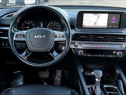 Used 2022 Kia Telluride LX image 5