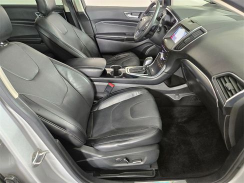 Used 2018 Ford Edge Titanium w/ Equipment Group 301A image 21