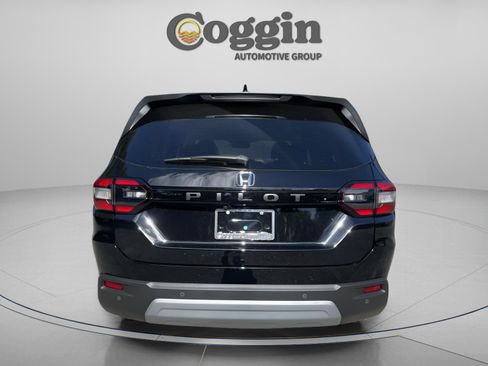 New 2025 Honda Pilot EX-L image 4