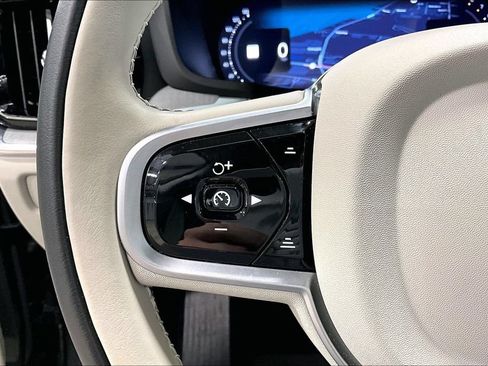 Certified 2026 Volvo V60 B5 Cross Country Plus w/ Protection Package Premier AWD/4WD image 11