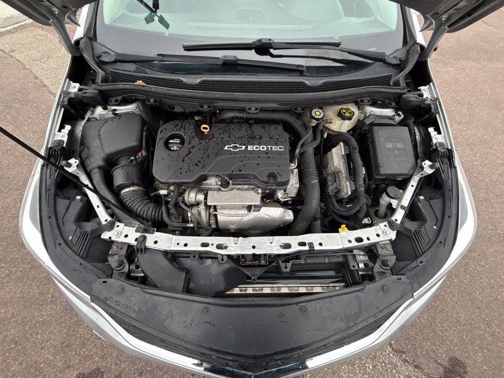 Used 2017 Chevrolet Cruze LS FWD image 31