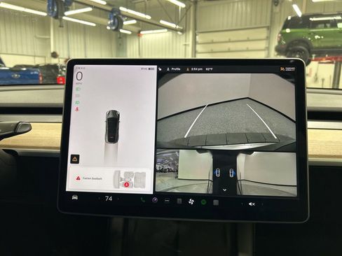 Used 2021 Tesla Model Y Long Range image 14